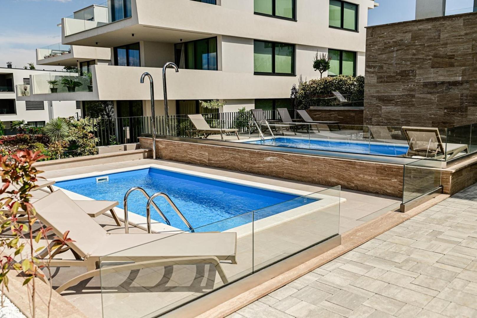 Apartments Sea & Stone Malinska Buitenkant foto